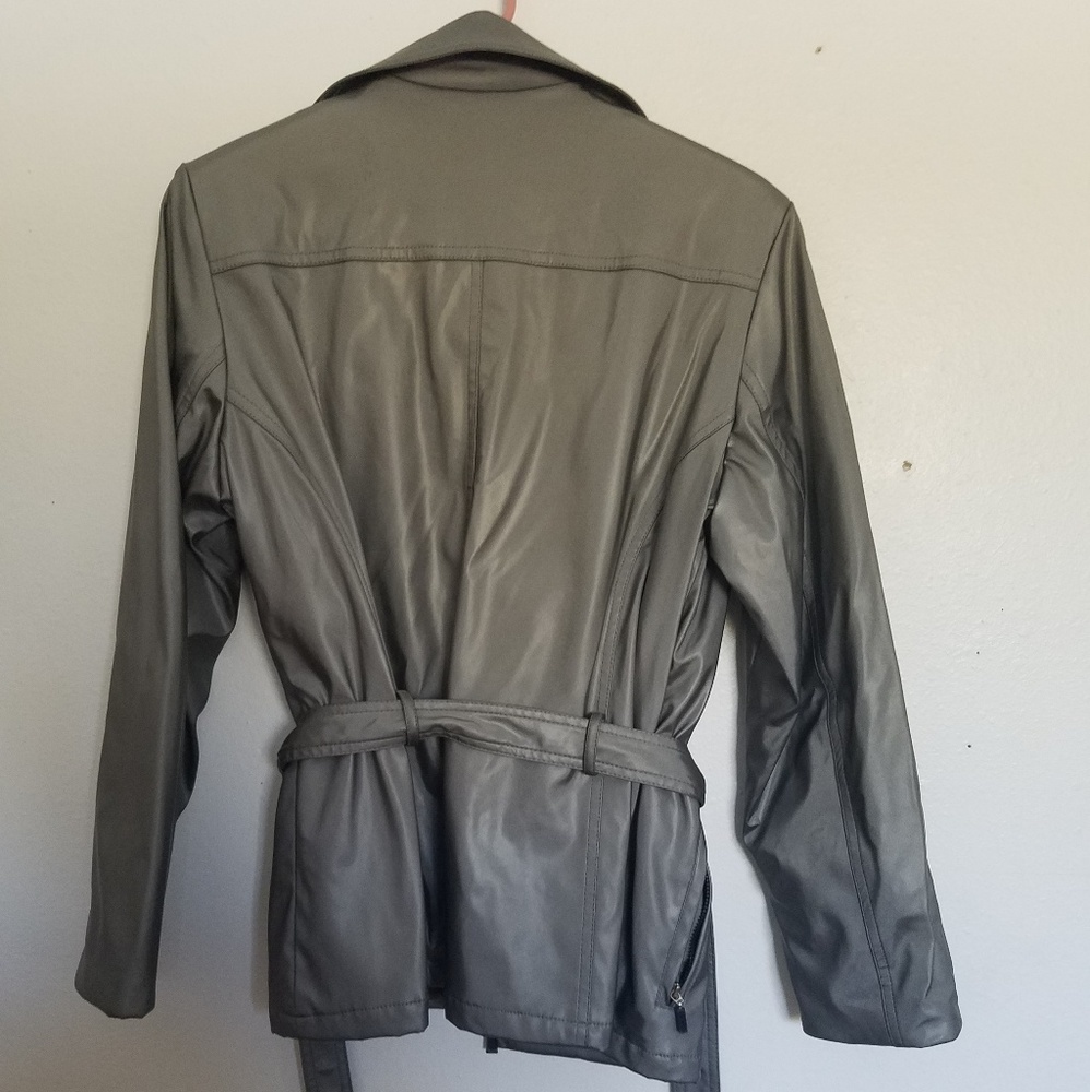 Zip up jacket - Picture 2 of 3